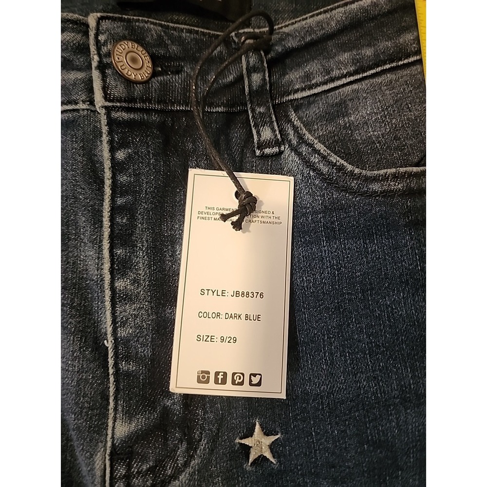 Judy Blue JB88376 Star Embroidered High Rise Super Flare Jean Women's Size 9/29 - Picture 2 of 11